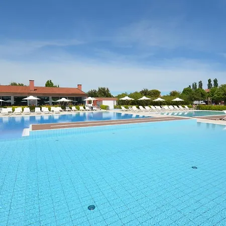 Magica Immobiliare - Golf Village 68 Apartment